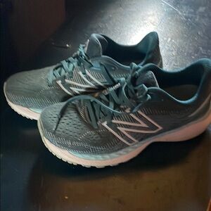 New Balance Green Athletic Shoes with Cushioned Sole